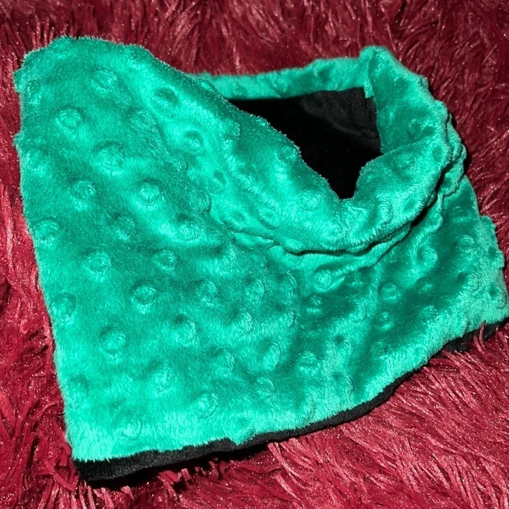 Cuddle dimples Green Soft Fleece Neck Warmer Size 2T